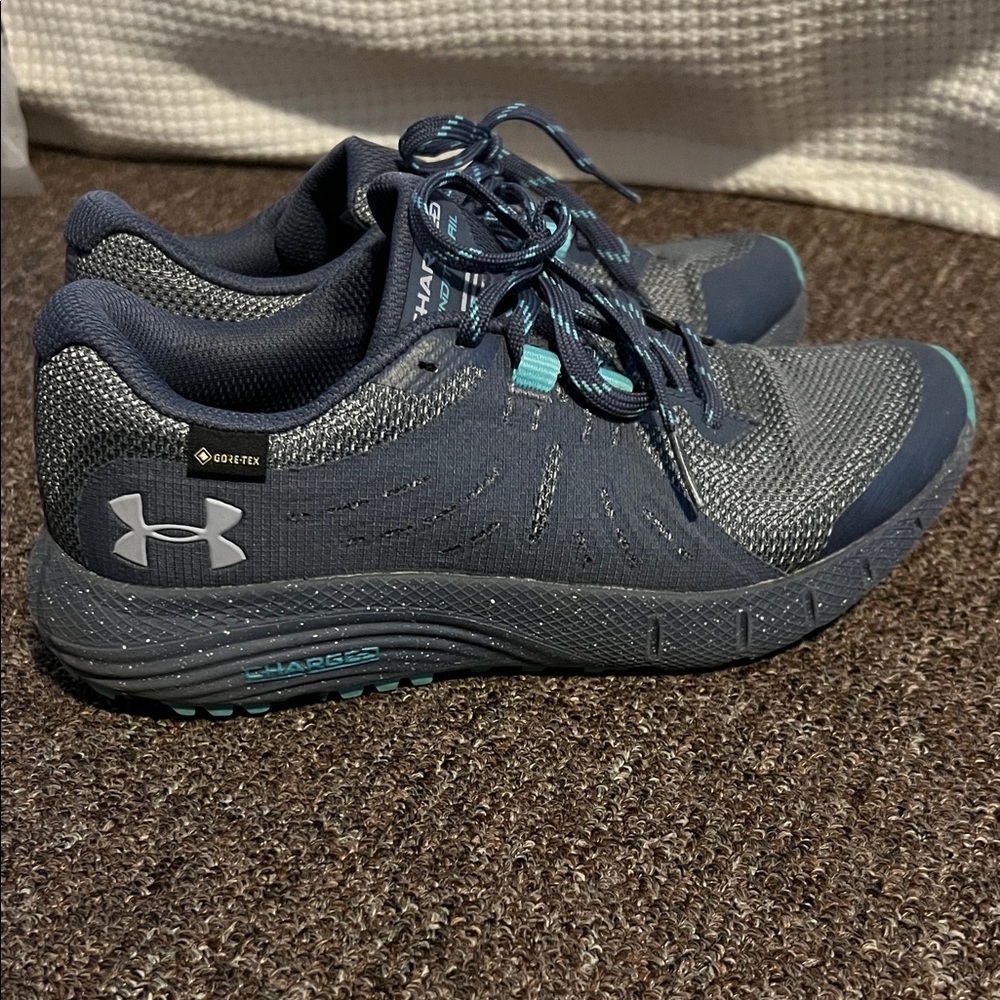 Under Armour Women's Blue and Gray Athletic Shoes